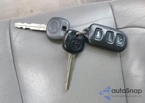 2002 Toyota Avalon Xls from USA, damaged, VIN 4T1BF28B72U255762